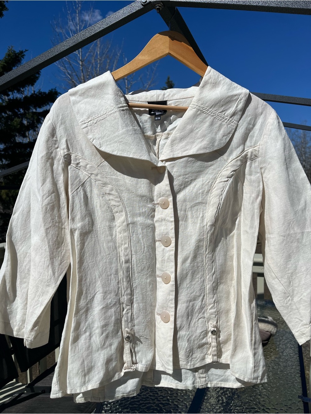 Blu’s Womenswear Linen Blazer